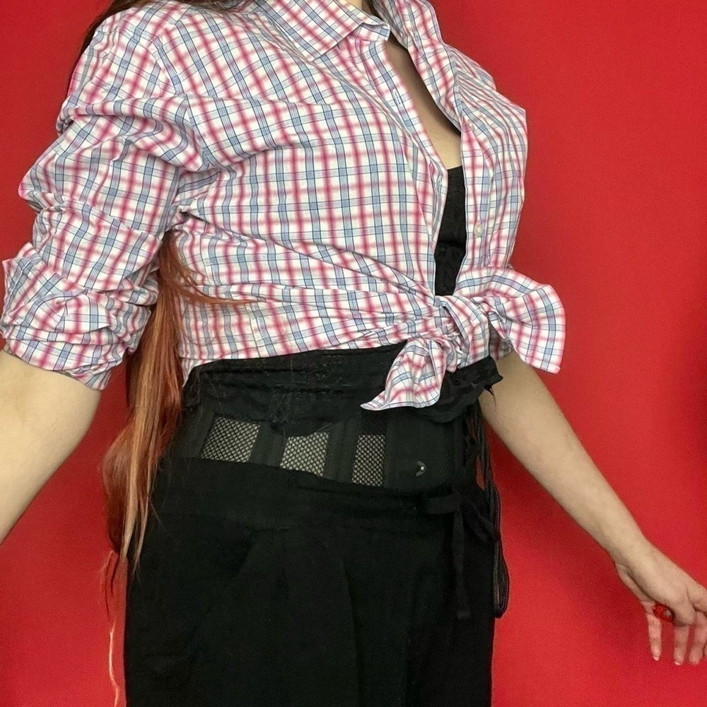 Pink and blue checkered button up 🩷🩵​​​​​​​​​​​​​​​​​ - Picture 2 of 5